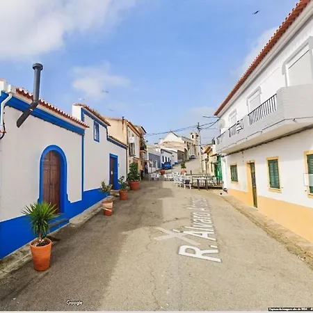 Casa Inteira E Ampla Com 10 Camas Refugio Familiar Em Granja Mourao Villa Exterior photo